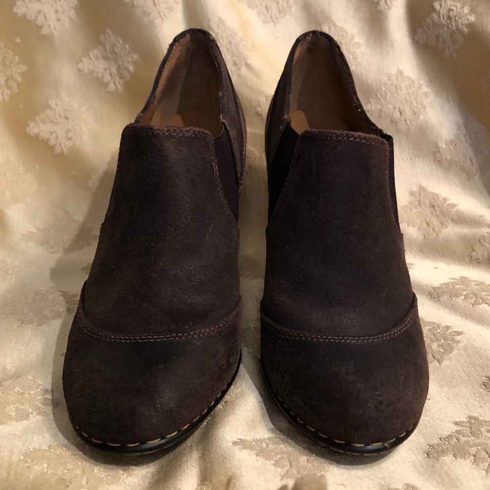 Sofft Brand Simola Chocolate Brown Distressed Suede Leather Booties - Picture 3 of 13